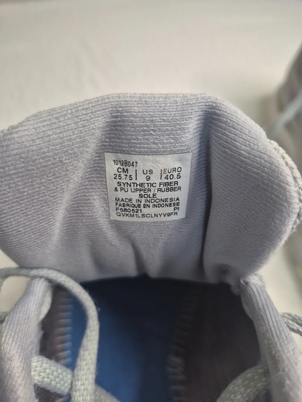 GEL-KAYANO 28 PIEDMONT GREY/SOFT LAVENDER Women size 9